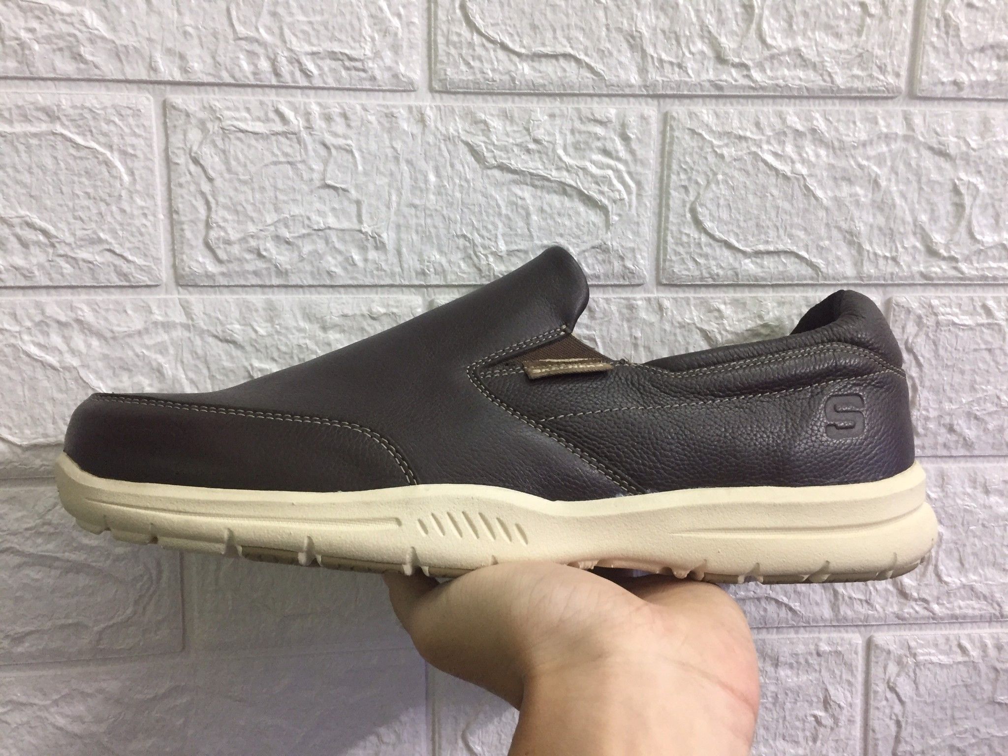 Giày lười Skecher Nâu đế Kem Big Size