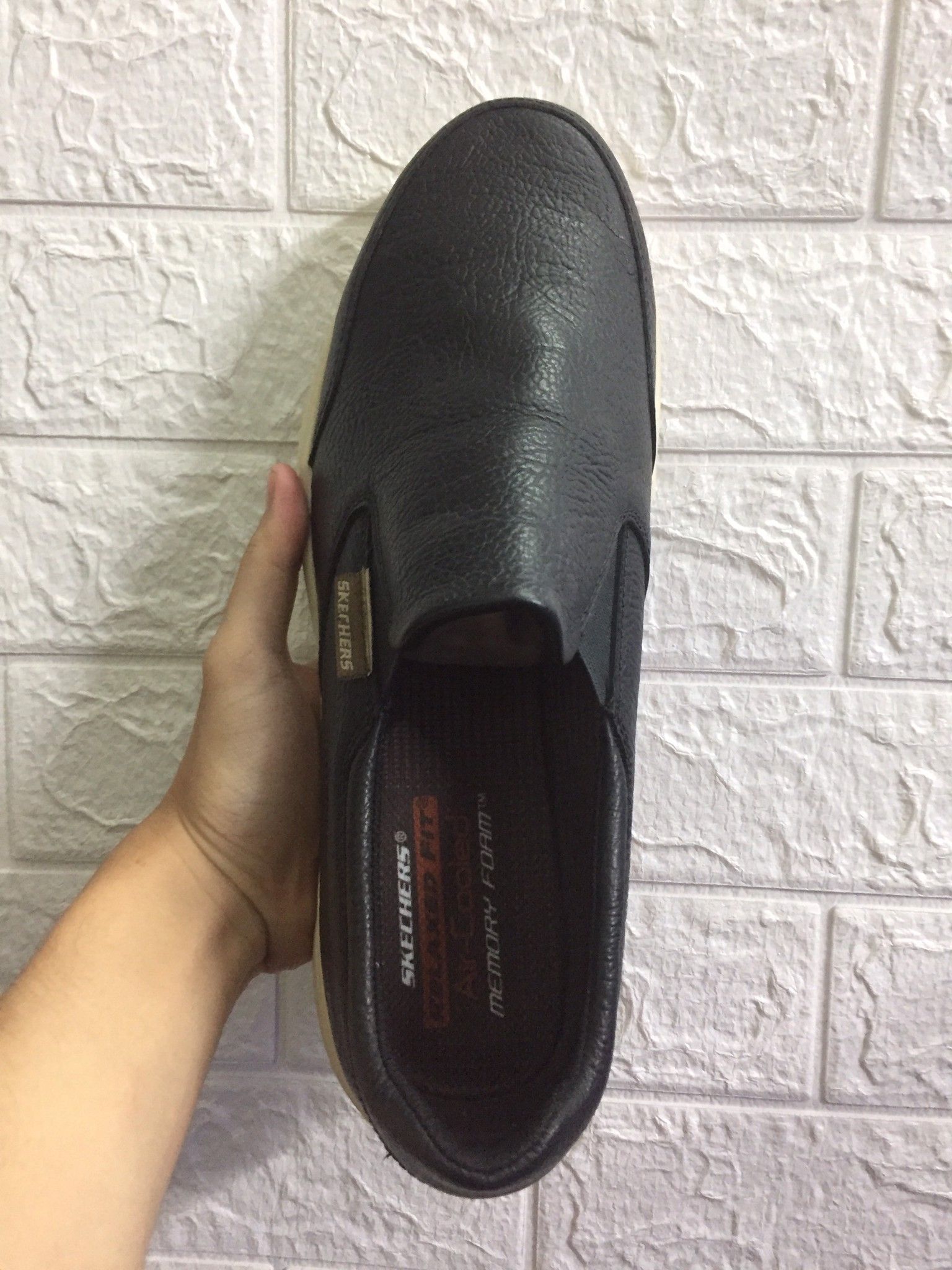 Giày lười Skecher Đen đế Kem Big Size