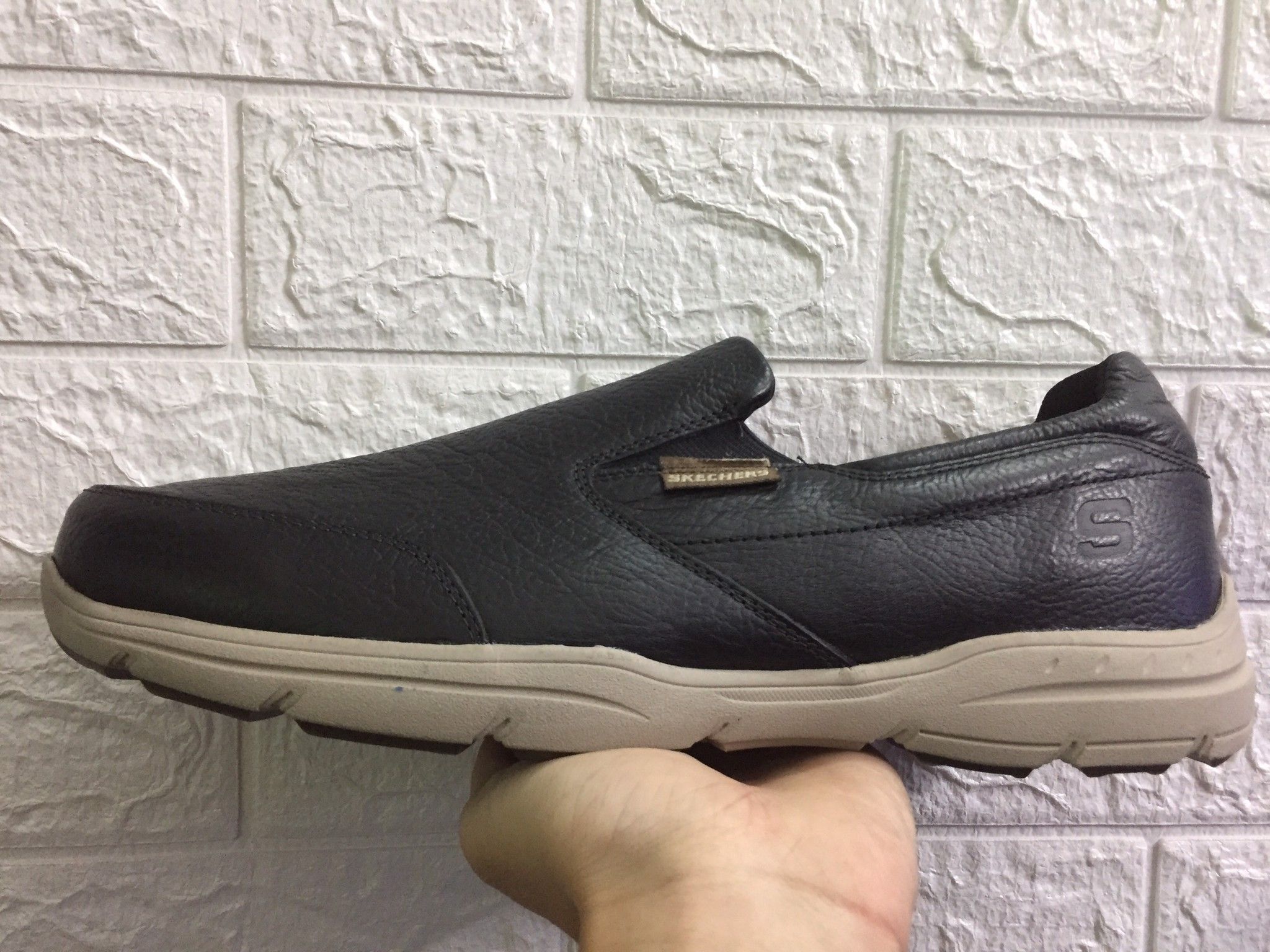 Giày lười Skecher Đen đế Xám Big Size