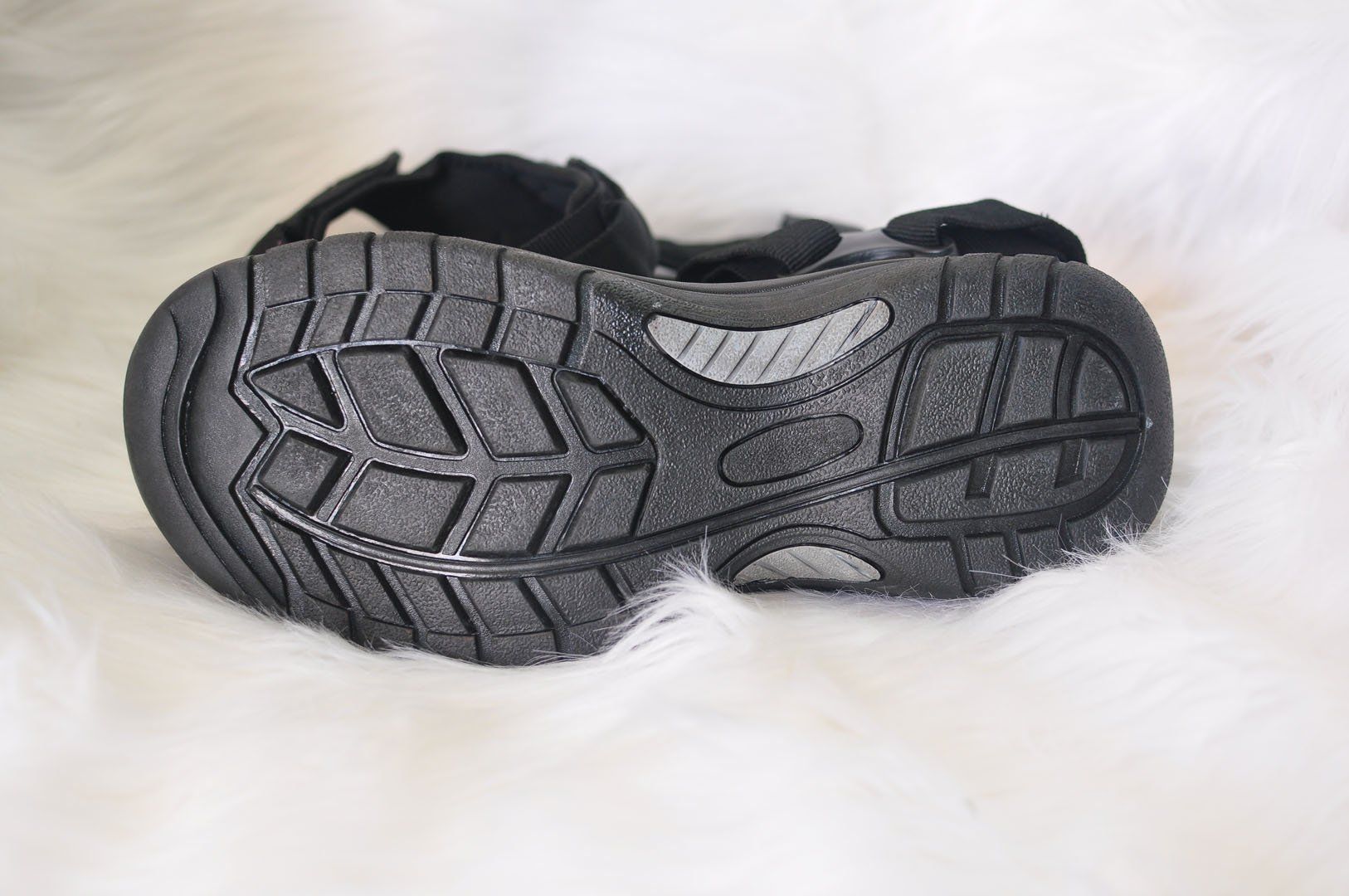 Dép Sandal Mũi Rọ Royal Màu Đen Big Size Men