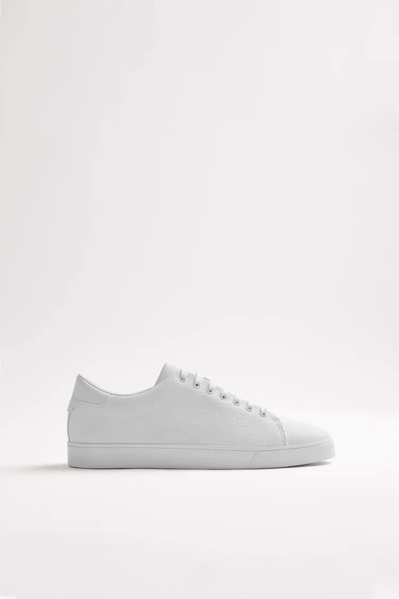 Giày Sneaker Trắng ZARA EMBOSSED Da Cao Cấp Big Size 45 46