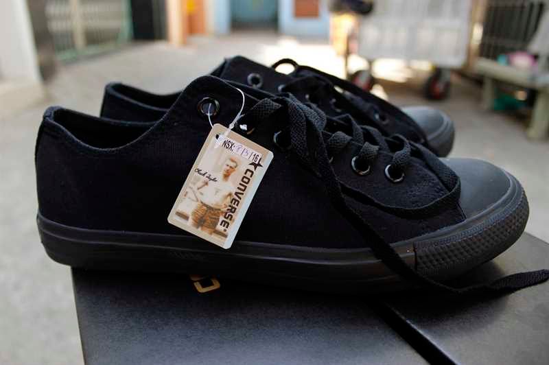 Giày Converse Classic Màu Đen Big Size