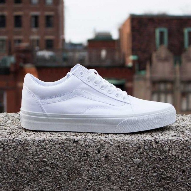 Giày Sneaker Vans Old Skool Trắng Cổ Thấp