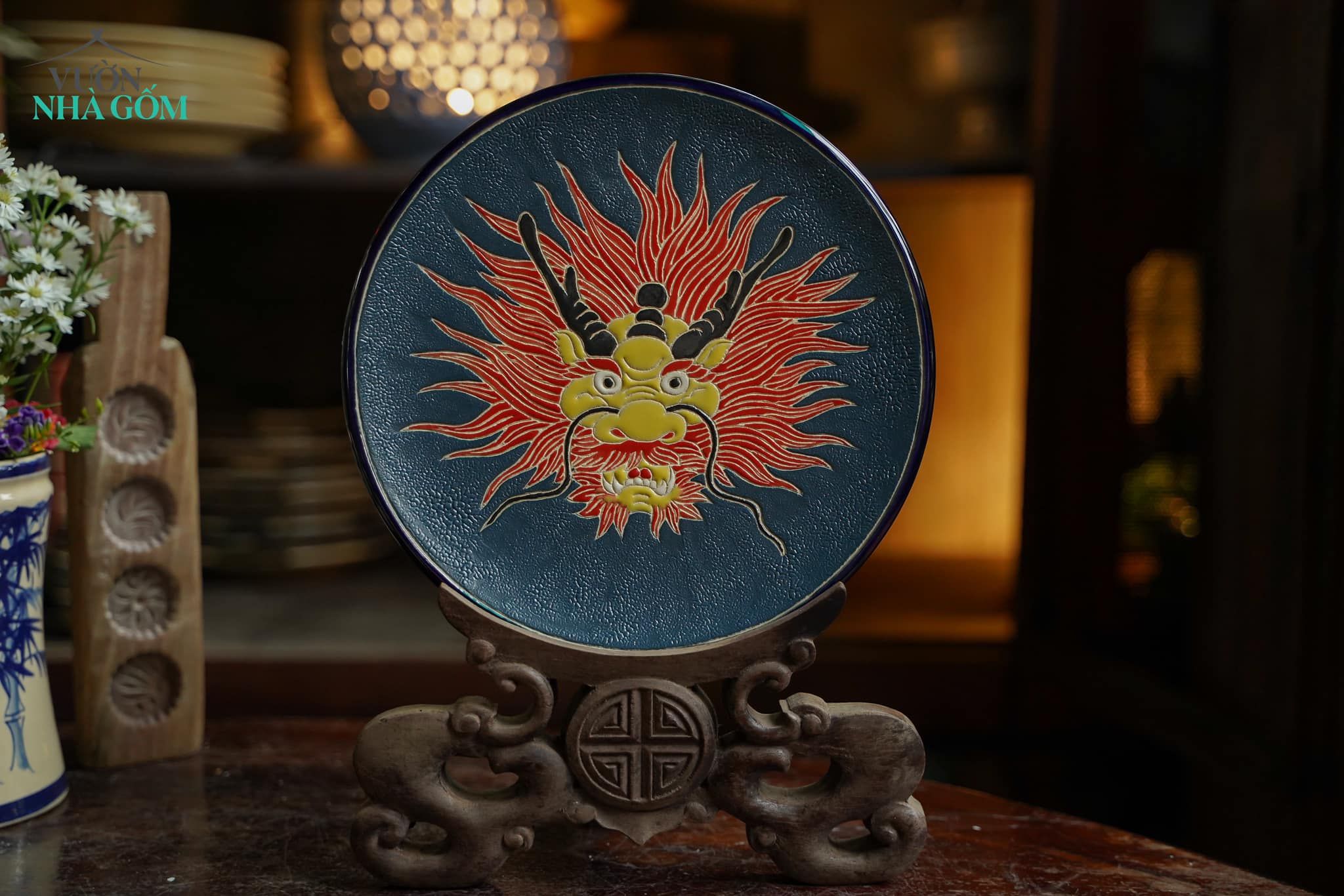Dĩa gốm thủ công mỹ nghệ, khắc đề tài Rồng Giáp Thìn, gốm Thủ Biên, số lượng giới hạn, quà tặng, sưu tầm, R22cm