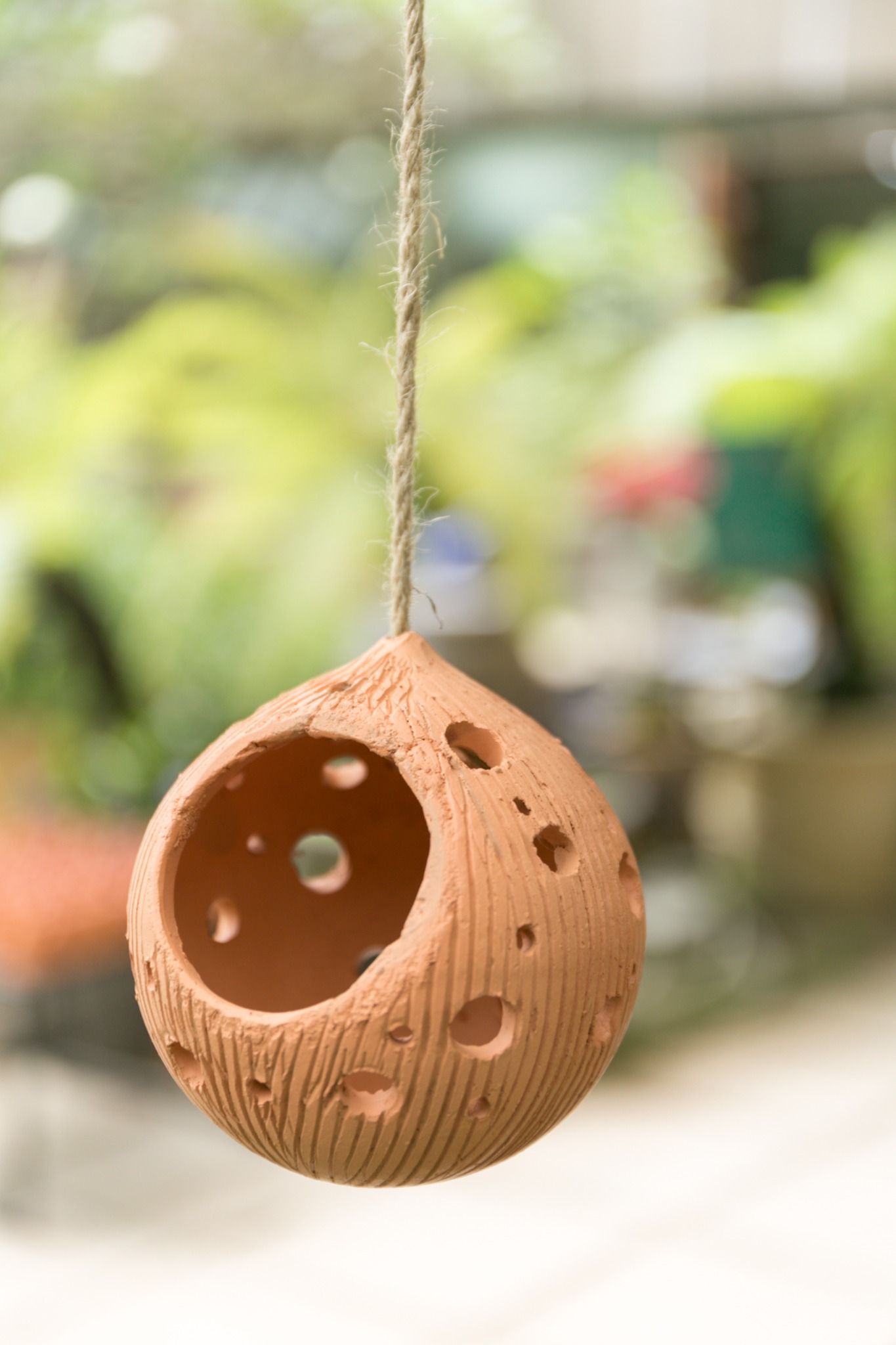 Chậu treo đất nung có lỗ, trồng cây, lọng đèn, D15cm, gốm Nam Bộ