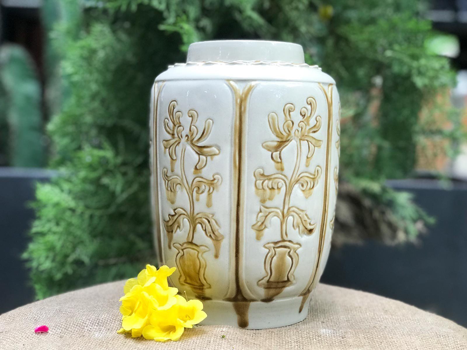 Bình bổ ô hoa cúc, gốm Hiên Vân, H25 cm