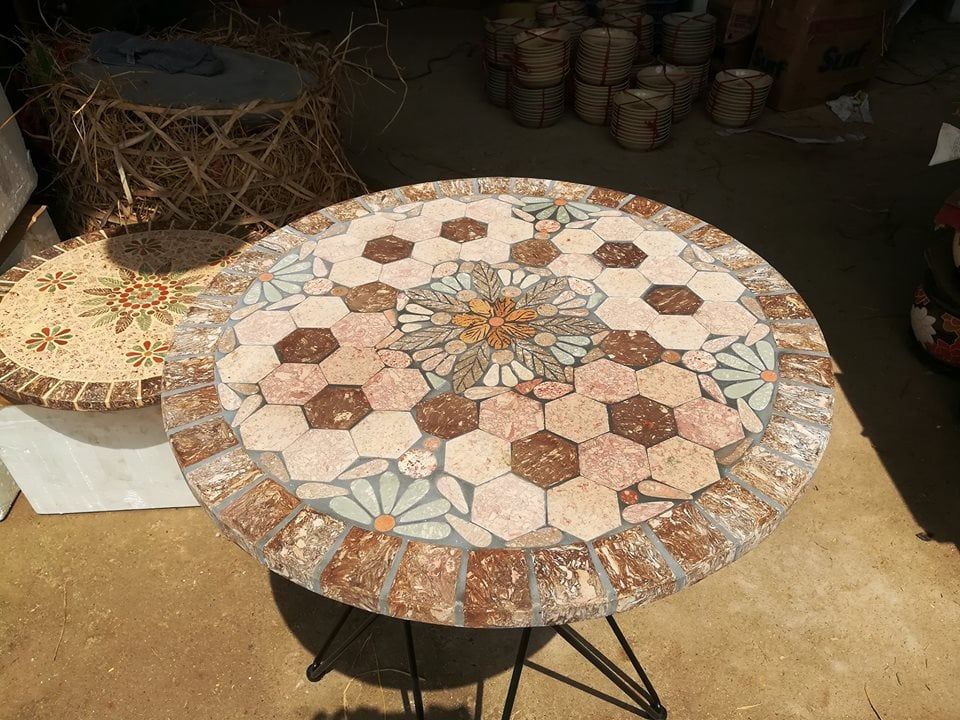Mosaic cổ điển, bàn ghép gốm tròn, họa tiết bông sáng, R60cm- SP000610