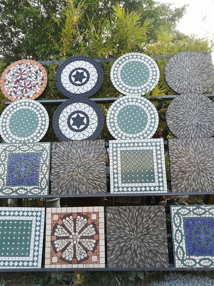 Mosaic hiện đại, mẫu bàn ghế hoa văn số 4