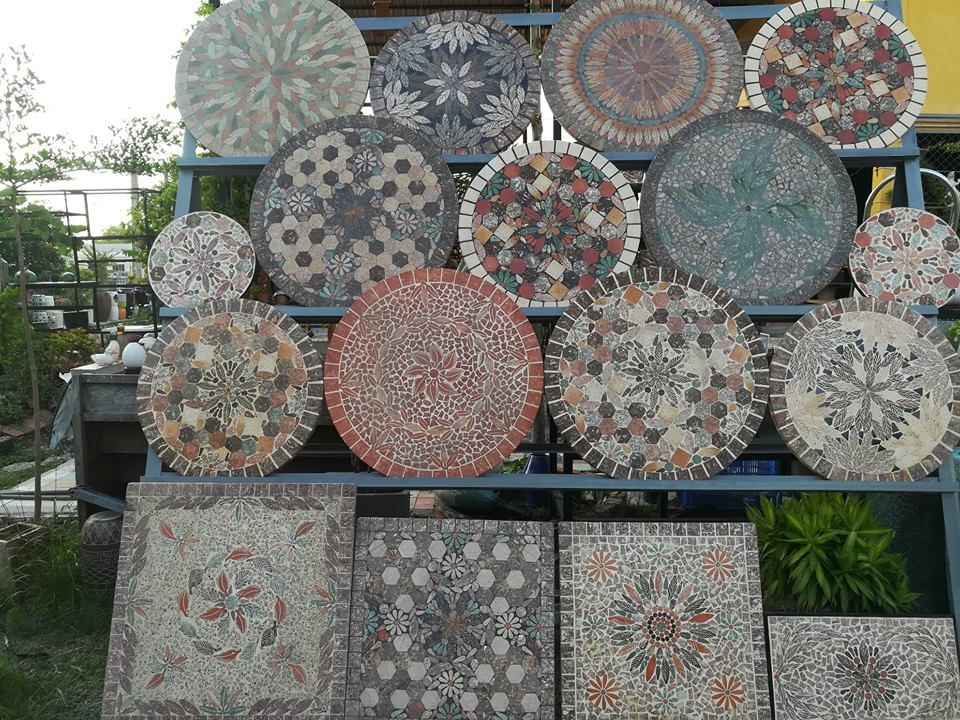 Mosaic cổ điển, bàn ghép gốm tròn, họa tiết bông sáng, R60cm- SP000610
