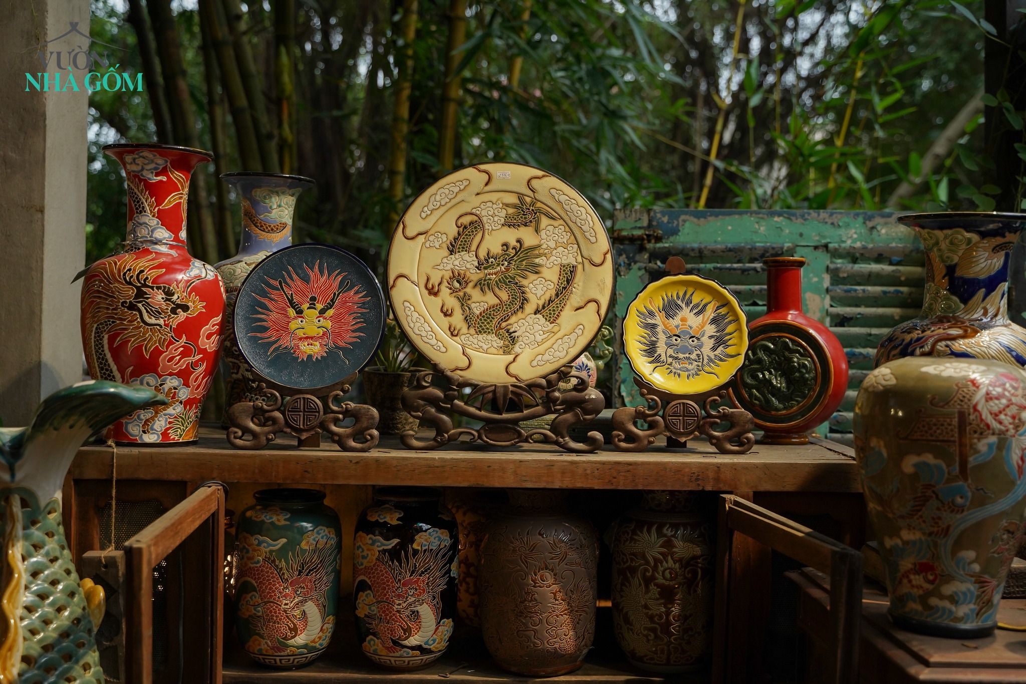  Dĩa gốm thủ công mỹ nghệ, khắc đề tài Rồng Giáp Thìn, gốm Thủ Biên, số lượng giới hạn, quà tặng, sưu tầm, R20cm 
