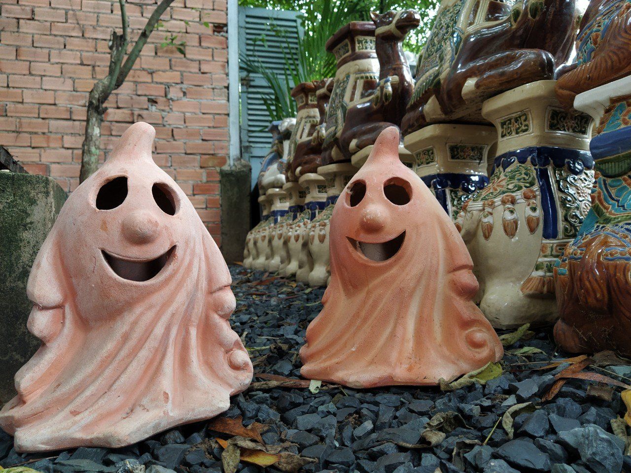 Tượng ma em út trang trí Halloween, R30xC30 cm