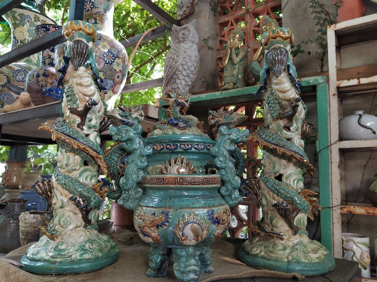 Bộ lư trầm hương mỹ nghệ (Xông trầm, bát hương, chân nến)