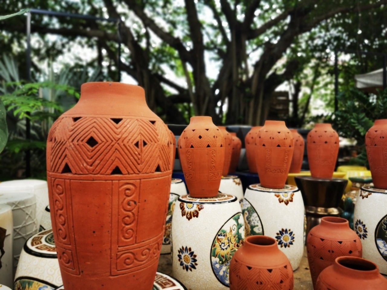 Bình gốm sản xuất theo tiêu chuẩn cho dự án NovaHills Mũi Né Resort & Villas Phan Thiết
