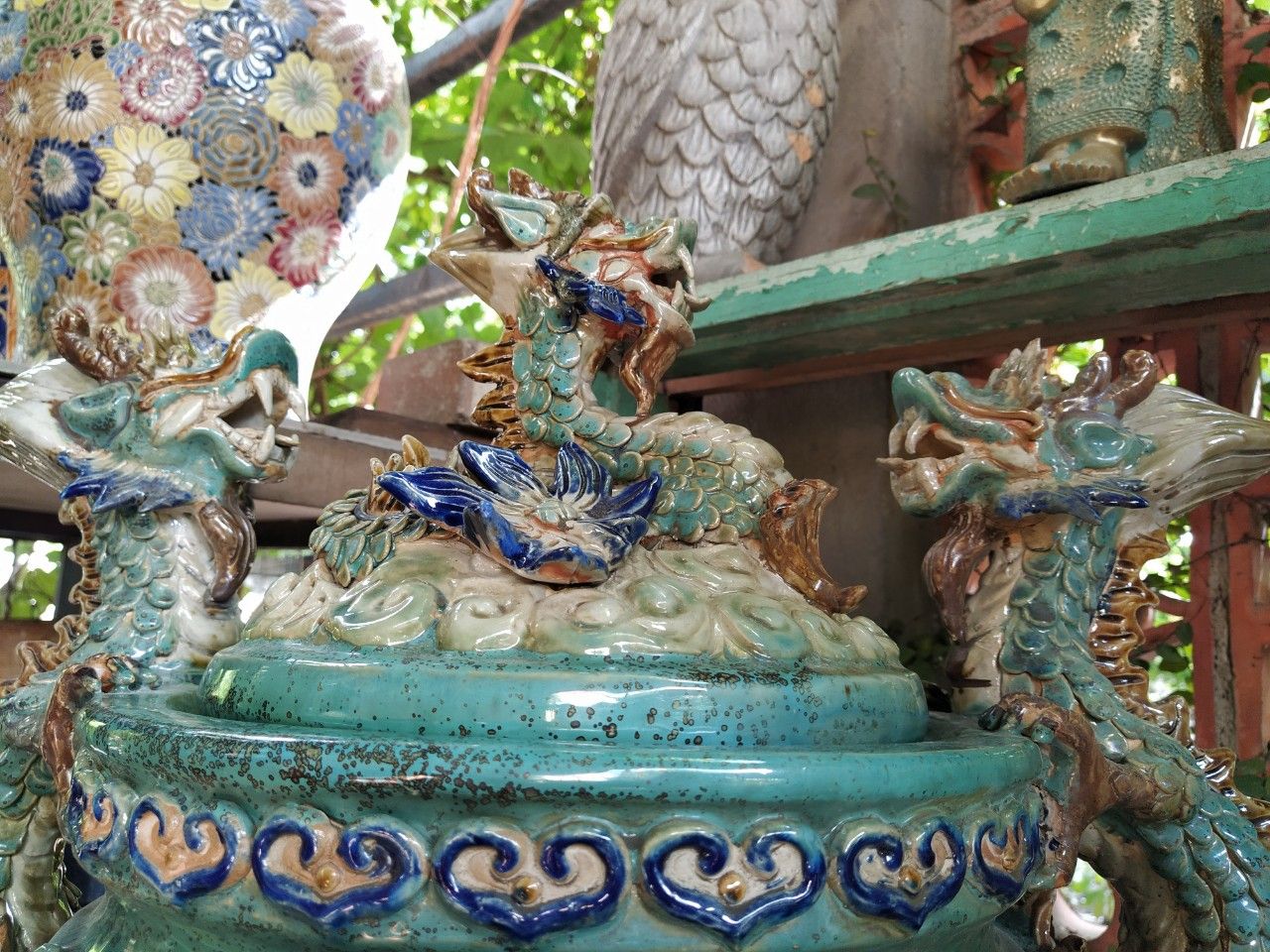 Bộ lư trầm hương mỹ nghệ (Xông trầm, bát hương, chân nến)