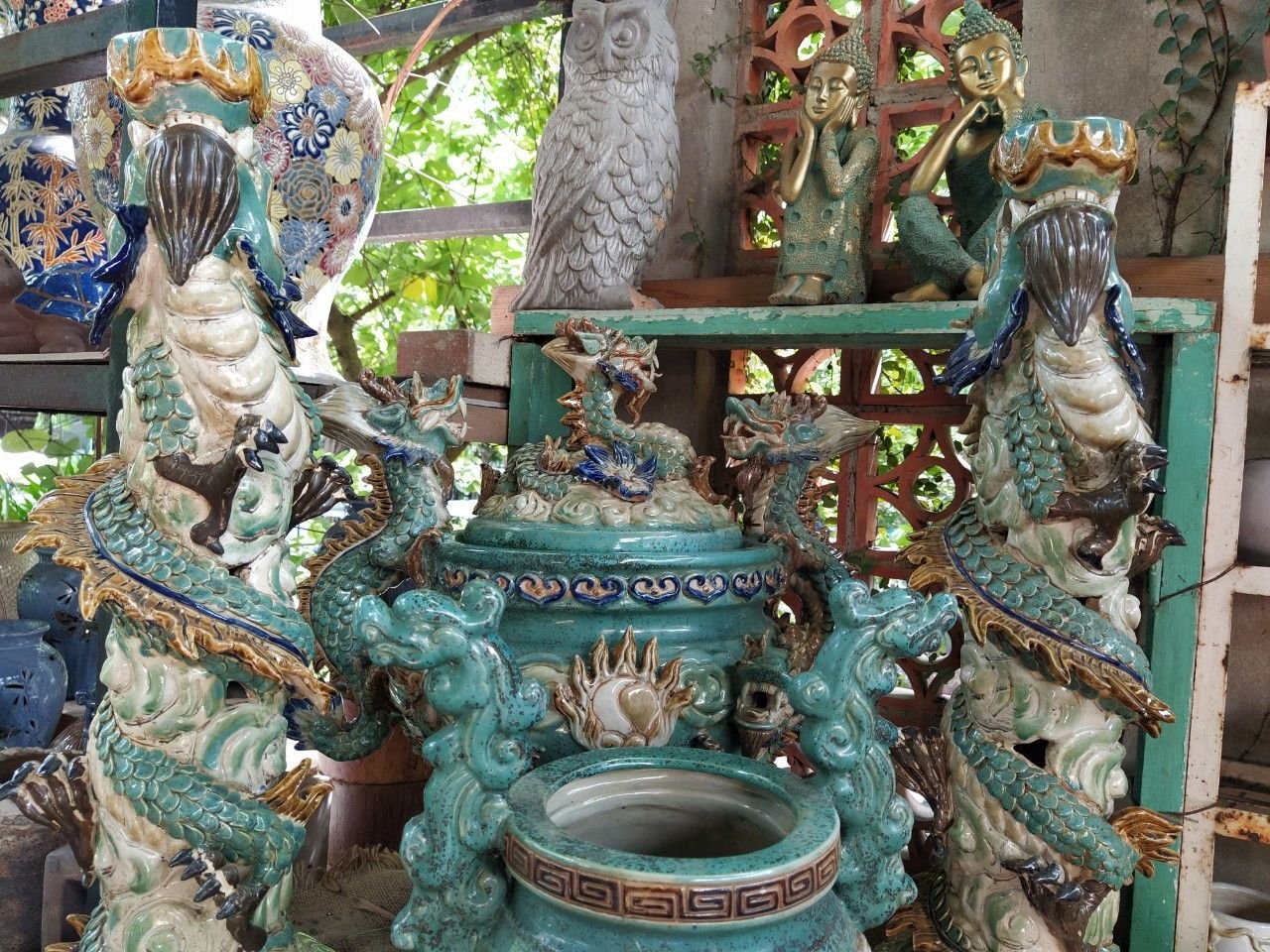 Bộ lư trầm hương mỹ nghệ (Xông trầm, bát hương, chân nến)