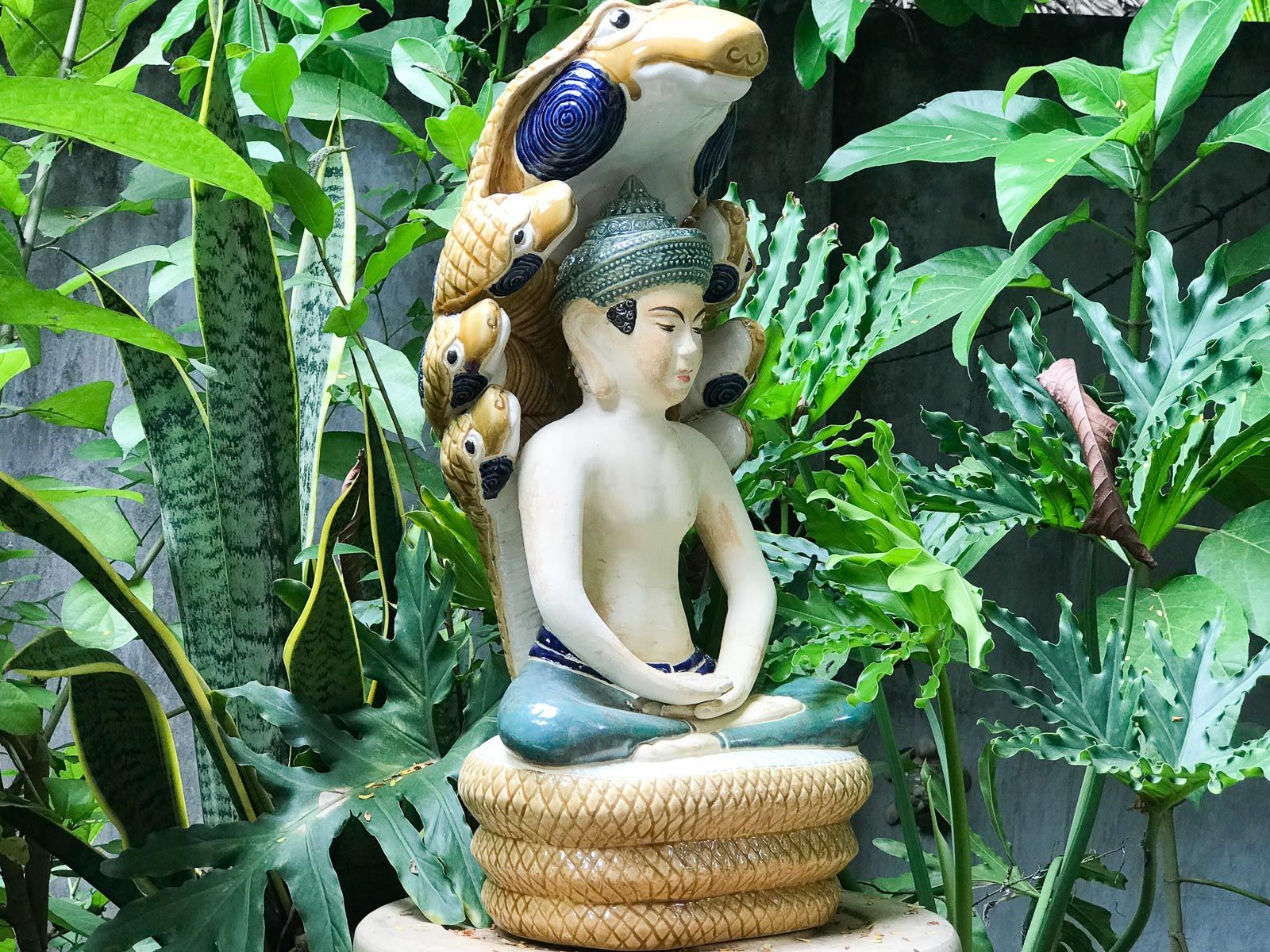 Tượng Phật Naga, gốm thủ công mỹ nghệ Nam Bộ, R28xC50 cm