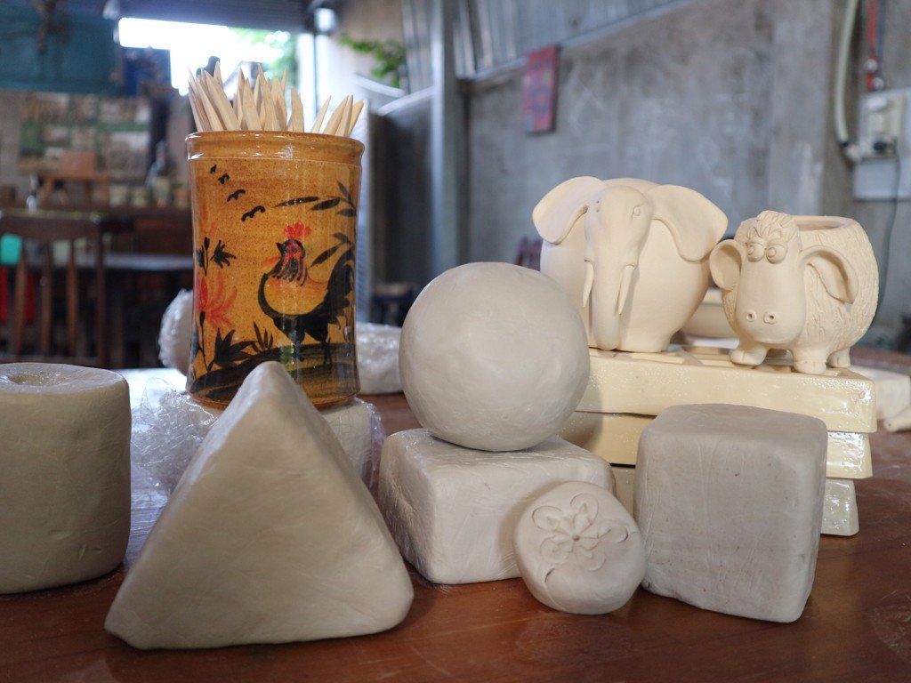 Bộ dụng cụ làm gốm tại nhà