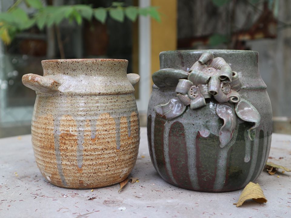 Bình đắp nổi 2 quai, nhỏ H12 cm