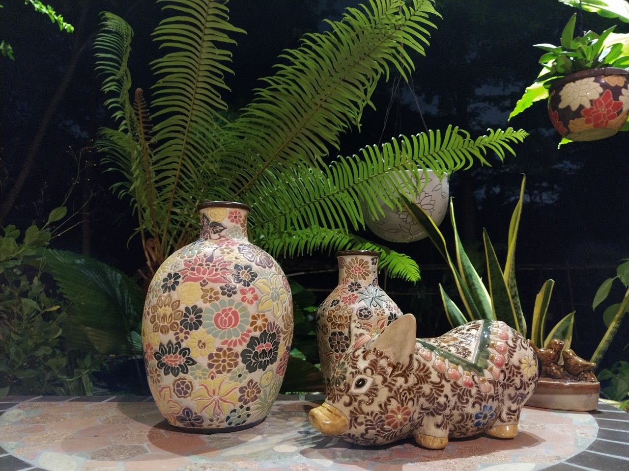 Bình bầu khắc bách hoa, H28cm