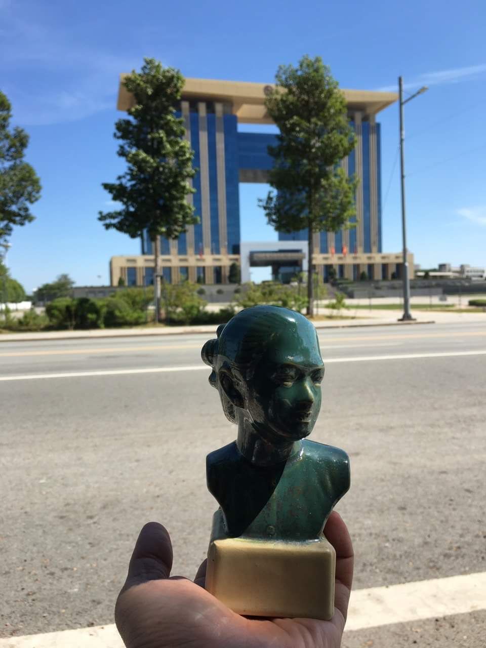 Tượng Cô gái ba miền, H10 cm