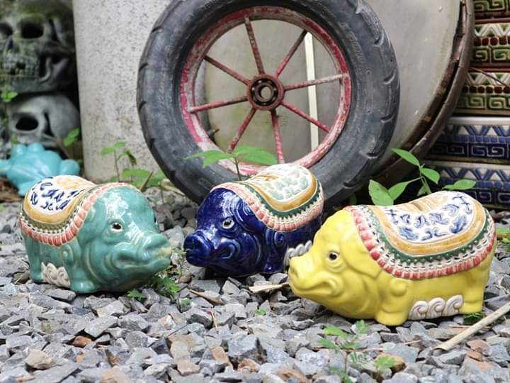 Heo gốm dáng Đông Hồ nhiều màu, gốm thủ công mỹ nghệ Nam Bộ, D27cm- 0101dh3011