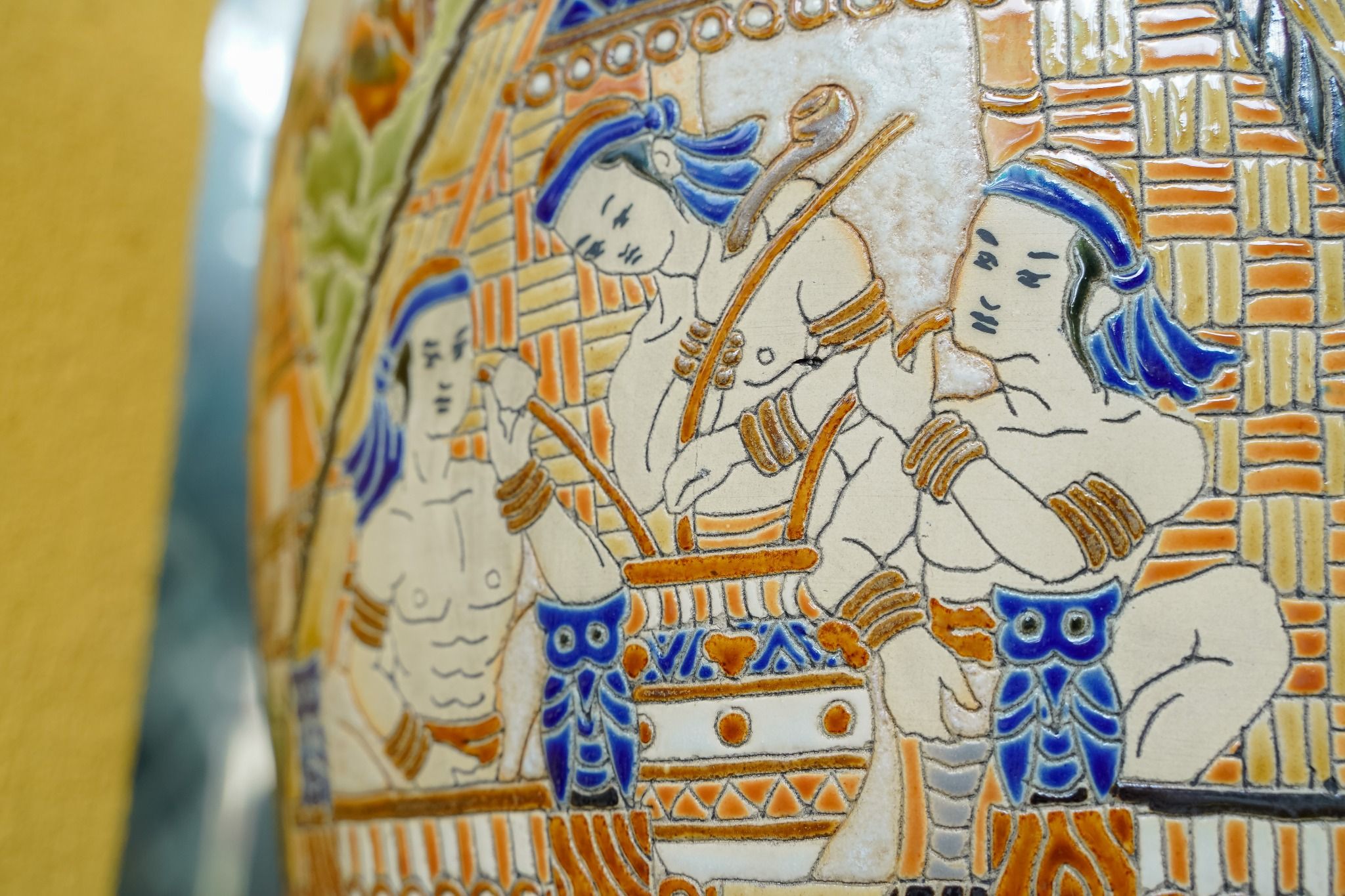  Sưu Tầm/Quà Tặng - Chóe cuộc sống Tây Nguyên, gốm mỹ nghệ Nam Bộ, H65cm 