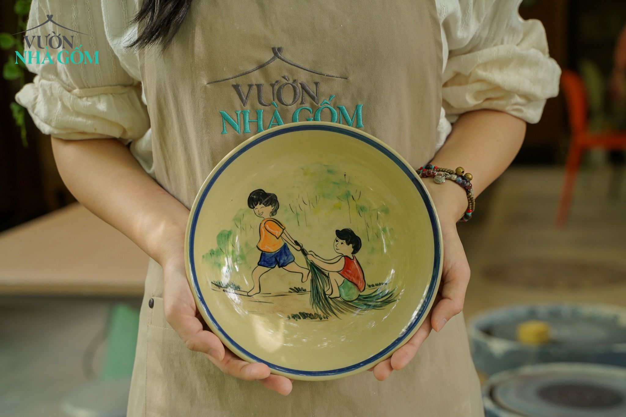 Bộ sưu tập trò chơi dân gian ngày Tết, vẽ tay thủ công, gốm Thủ Biên, tác giả Nguyệt Ánh