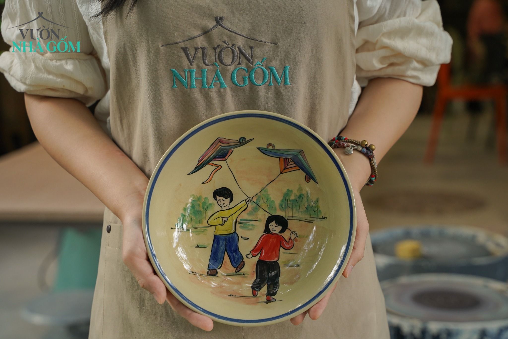 Bộ sưu tập trò chơi dân gian ngày Tết, vẽ tay thủ công, gốm Thủ Biên, tác giả Nguyệt Ánh