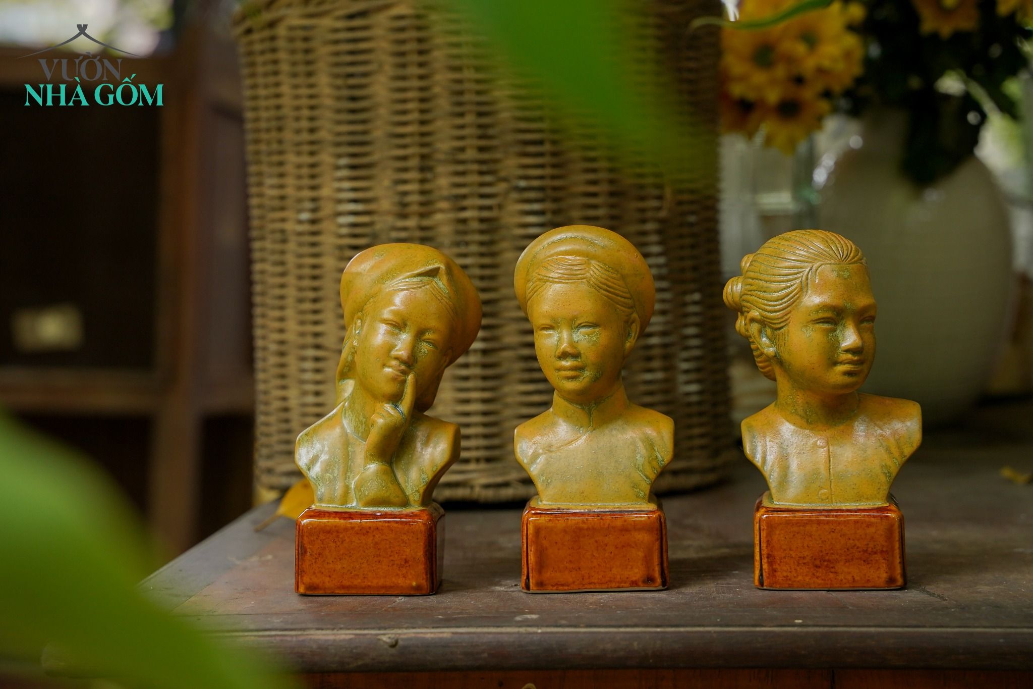 Tượng Cô Gái Ba Miền, Gốm Thủ Biên, tượng gốm trang trí, làm quà tặng giao lưu văn hóa, C10 cm 