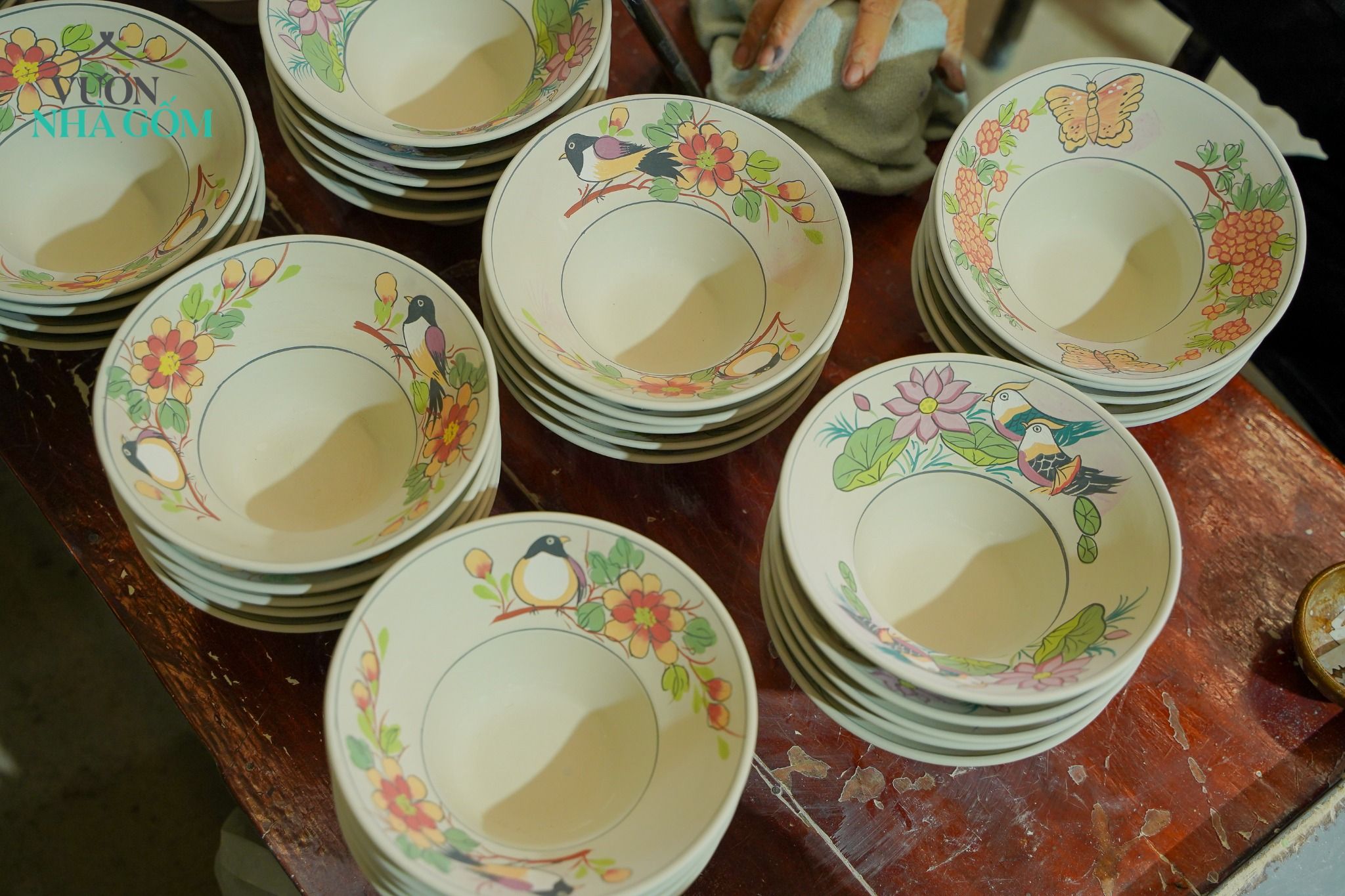 Chén chiết yêu - BST Xuân Niên, sản phẩm thủ công đặt sản xuất tại Xưởng gốm Thủ Biên - Vườn Nhà Gốm