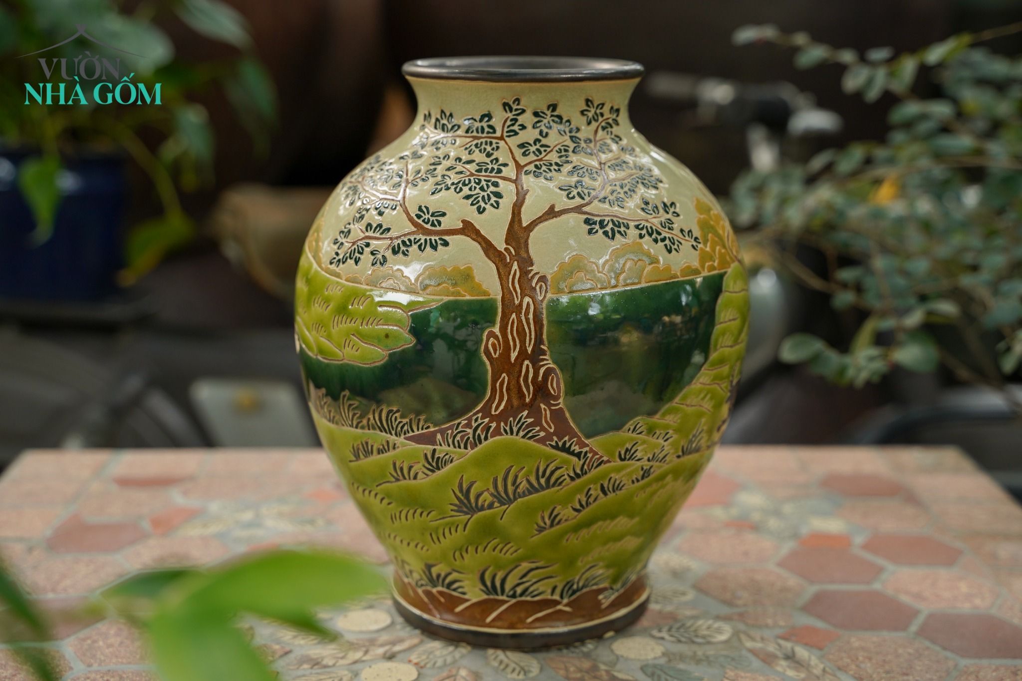 Bình gốm thủ công khắc đề tài ĐỒNG QUÊ VIỆT, Gốm Thủ Biên, C30cm, Quà tặng, Cắm hoa & Trang trí