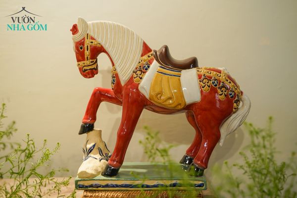  Ngựa gốm mỹ nghệ chạm khắc thủ công men đỏ,  D50xR15xC50cm 
