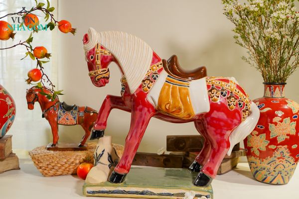  Ngựa gốm mỹ nghệ chạm khắc thủ công men đỏ,  D50xR15xC50cm 