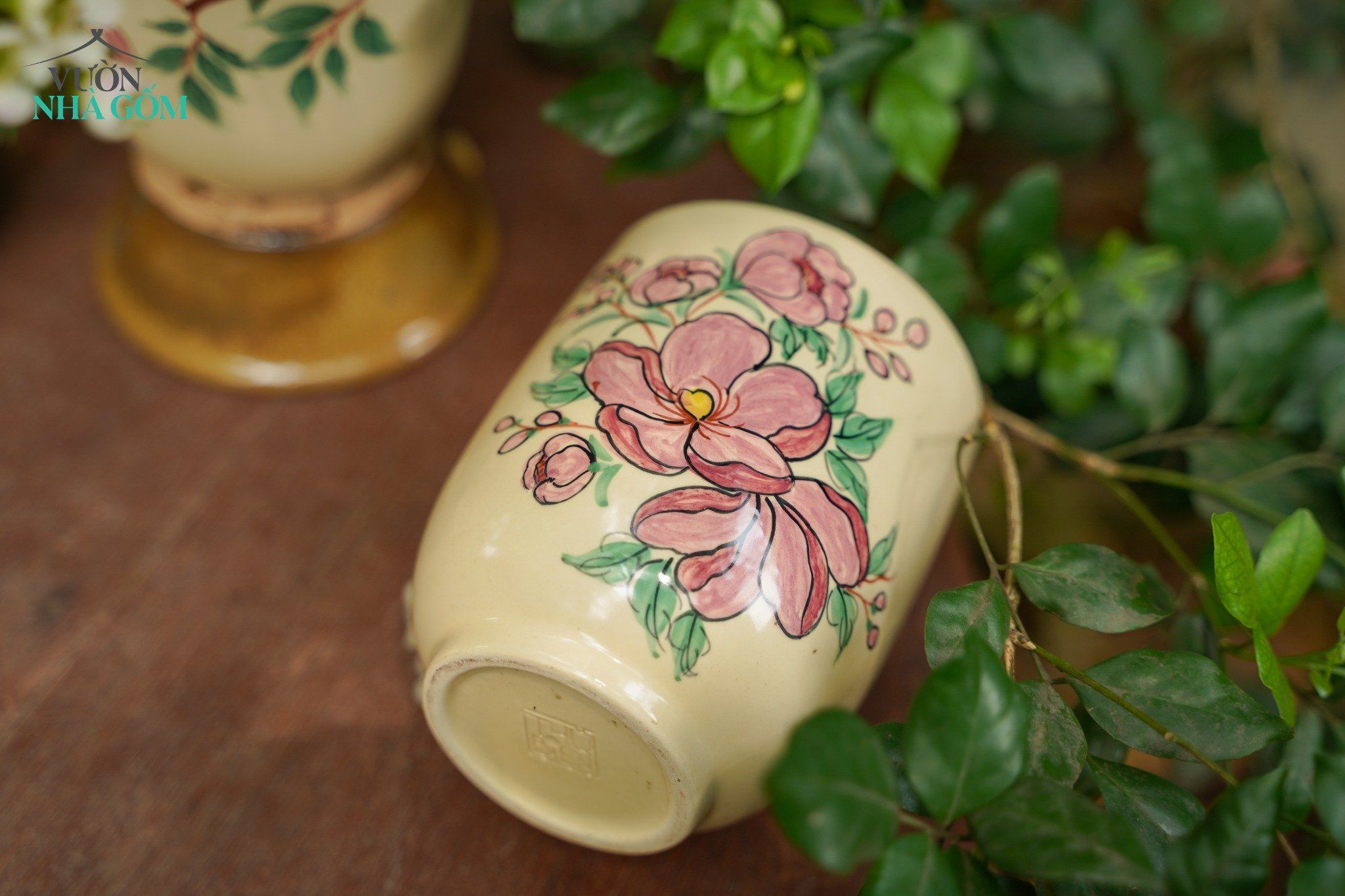 Ly vẽ thủ công - BST Sắc Hoa Mùa Nhớ, gốm Thủ Biên, gốm Lái Thiêu, R9xC10 cm