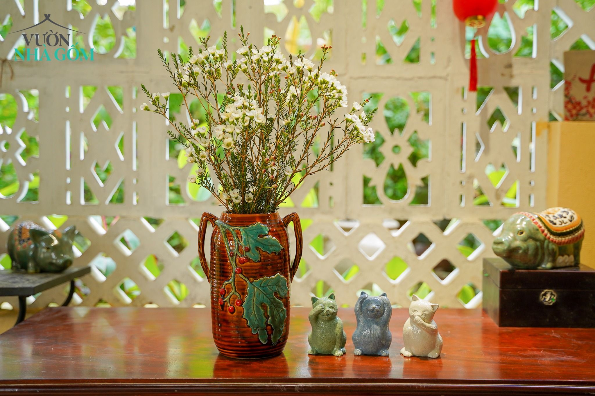 Bộ tượng Mèo Tam Không vui vẻ, màu xanh lá - xanh dương - trắng, xưởng Thủ Biên, C11cm x R7cm