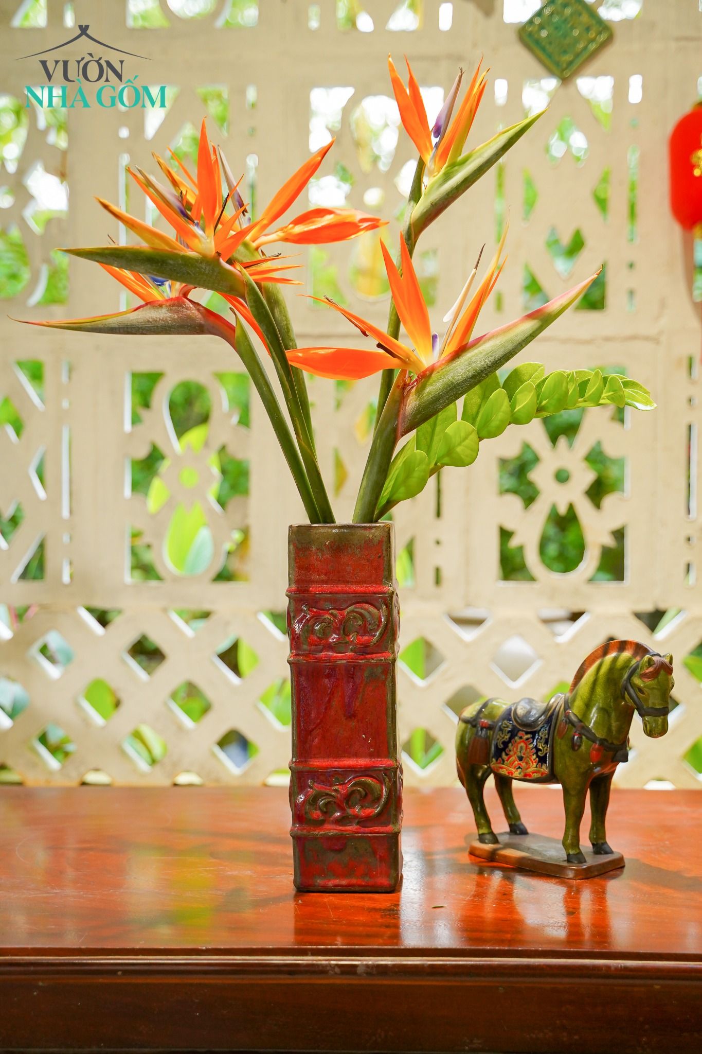 Bình trụ chữ nhật hoa văn C33cm x R9cm (Cái) - SP001459