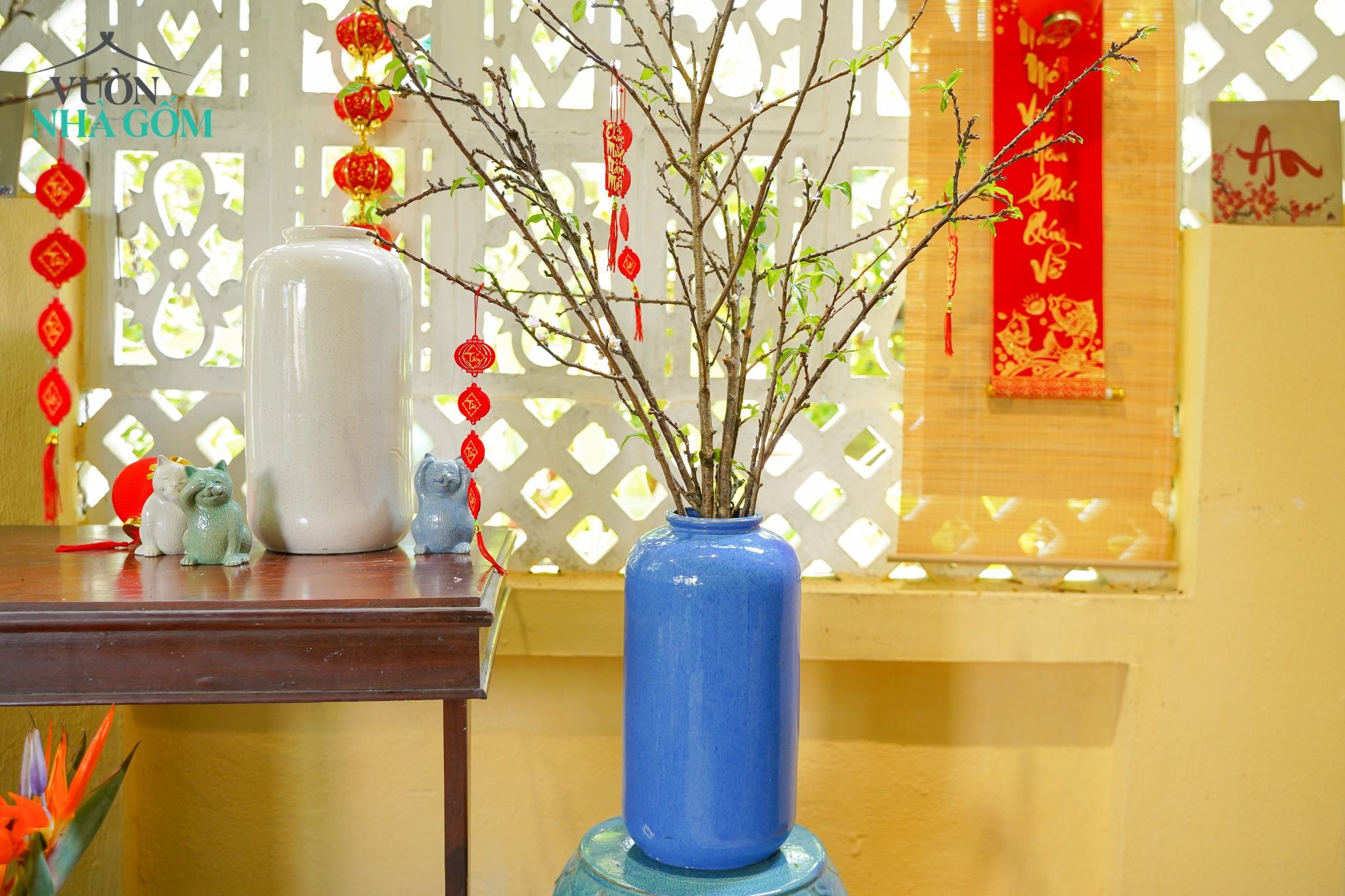 Bình cắm hoa, dáng ống trụ, men trắng muối tiêu và xanh dương, Cao 36cm x Miệng 10cm - SP002055