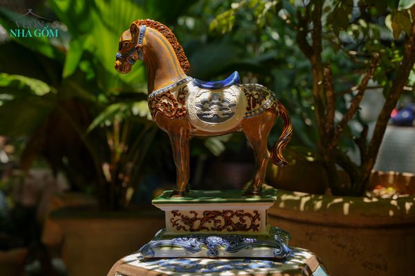 Tượng Ngựa gốm Thủ Biên có đế, sản xuất thủ công, cao cấp, làm quà tặng, C32xR12,5xD24cm 