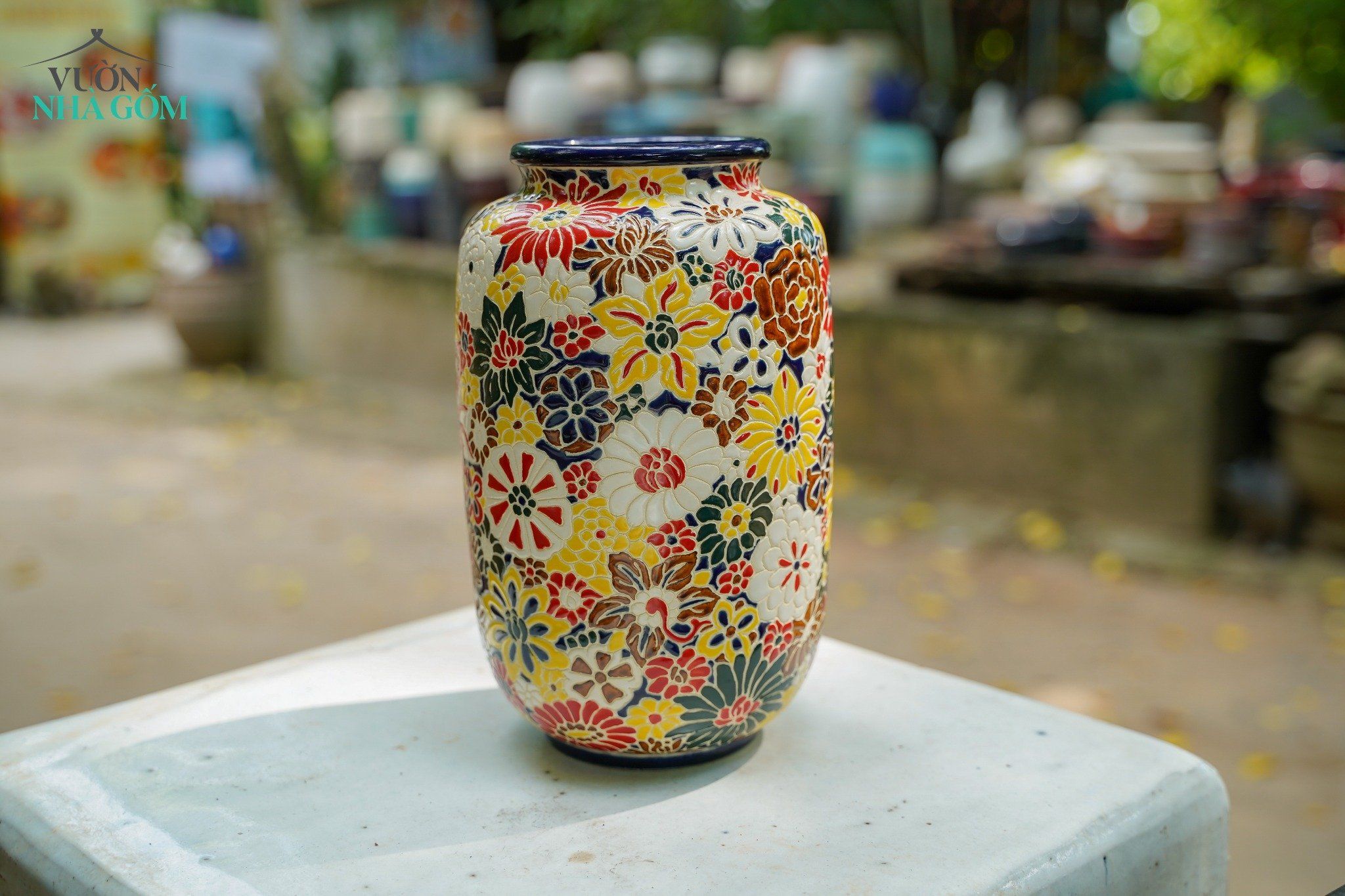 Bình khắc Bách Hoa thủ công, cắm hoa, trang trí Tết, gốm Thủ Biên, C25 x R15cm x M10 cm