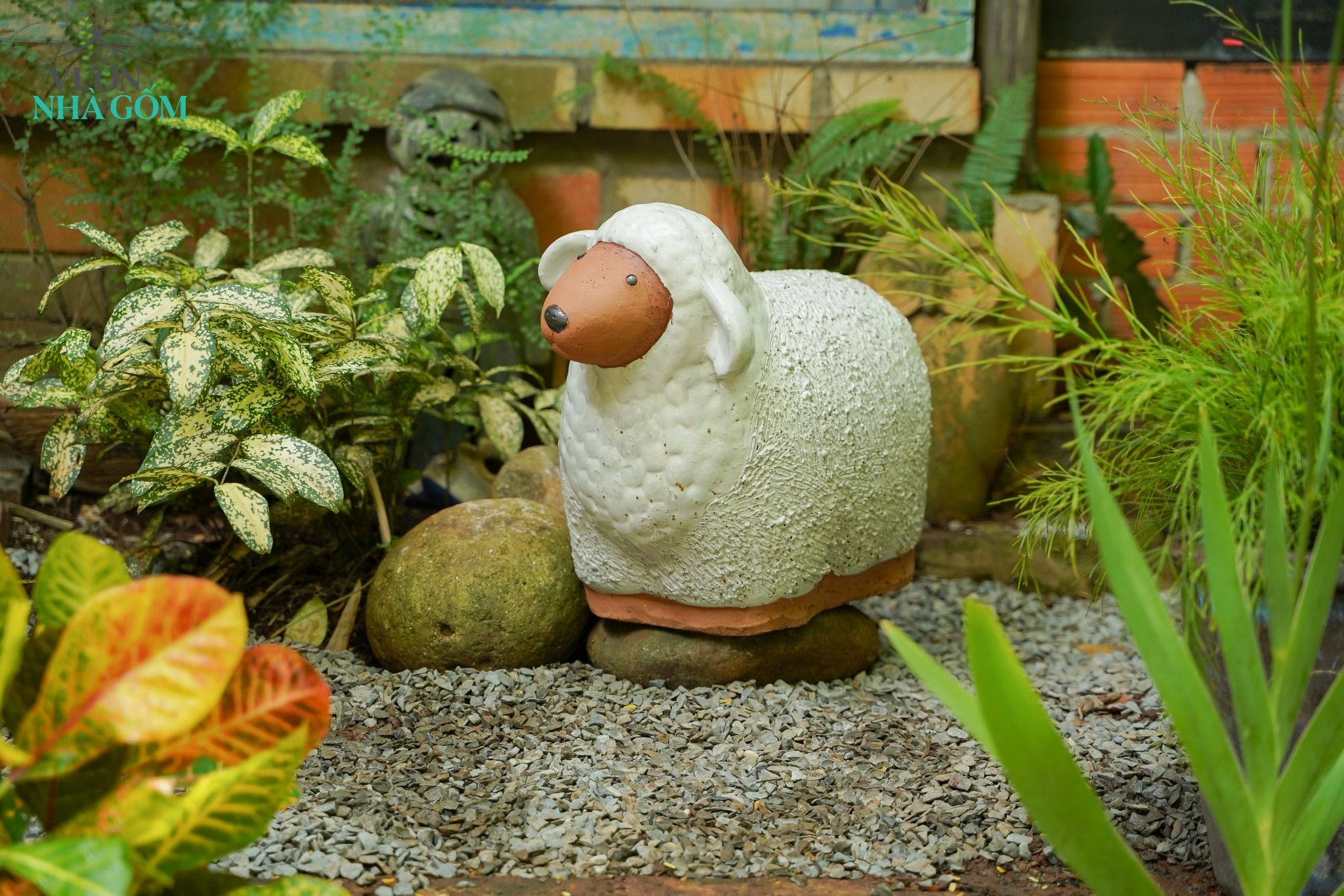  Cừu mặt đen thẳng đầu size khổng lồ, gốm trang trí Noel và sân vườn, D43xC35 (cm) 