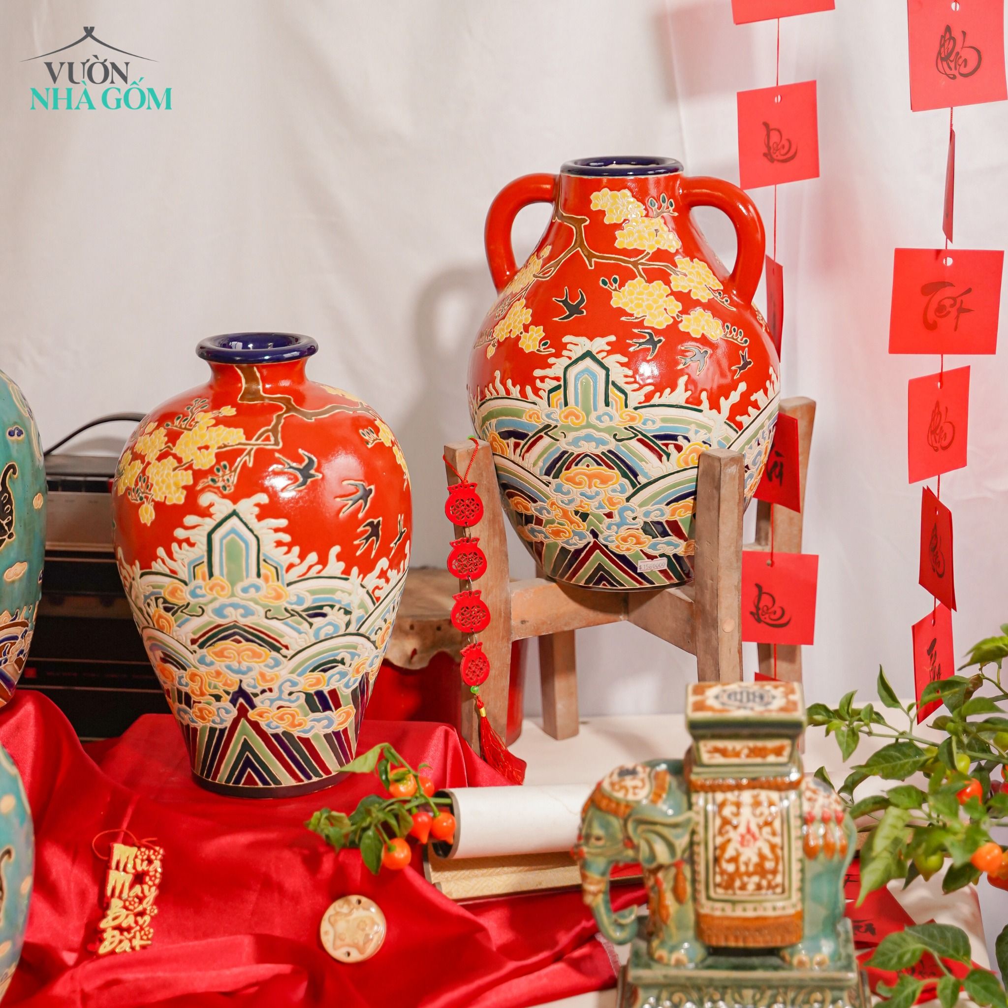 Sắc Xuân Ất Tỵ | BST Sắc Đỏ Thủ Biên, Rực Rỡ Mùa Xuân Ất Tỵ