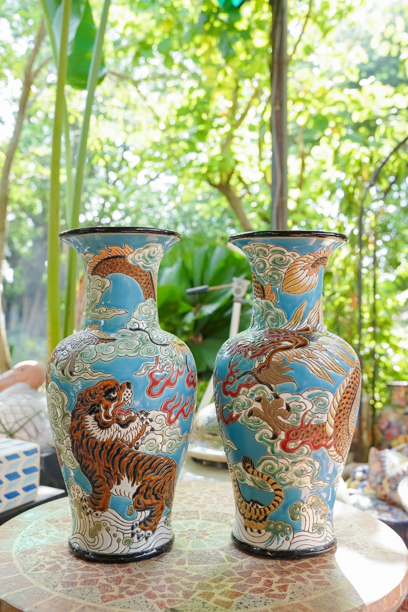 Bình Long tranh Hổ đấu, nền men kem tím hổ đỏ, H43cm, gốm mỹ nghệ Nam Bộ- SP001936