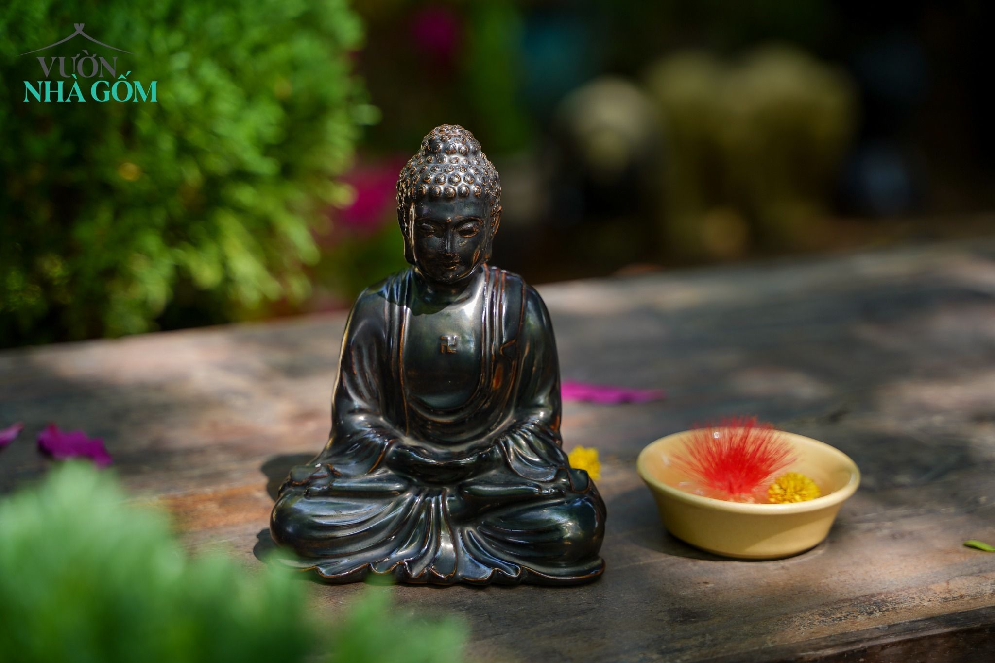 Tượng Phật A Di Đà, xưởng gốm Thủ Biên tạo hình và sáng tác, C18 x R14 cm