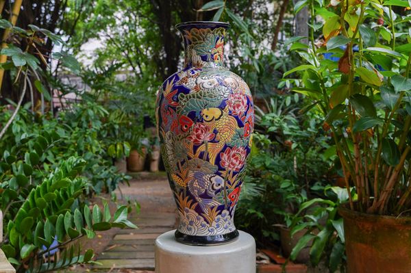  Bình gốm mỹ nghệ, chạm khắc hoa sen và cá, gốm thủ công Nam Bộ, C60 cm 