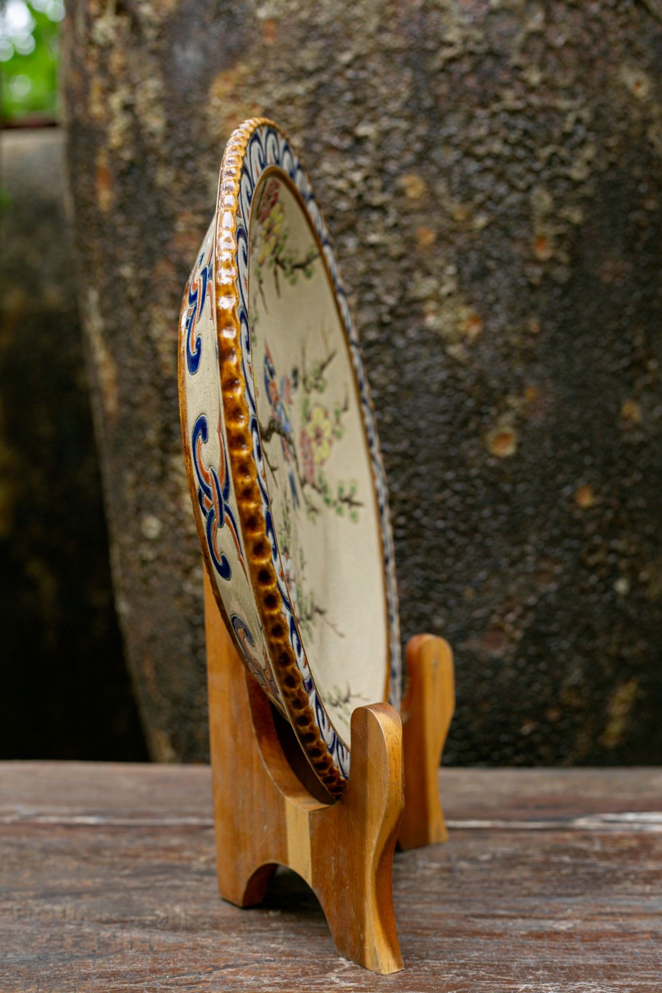  Dĩa mỹ nghệ đề tài Hoa Trúc size nhỏ, gốm thủ công Nam Bộ, D32 cm 