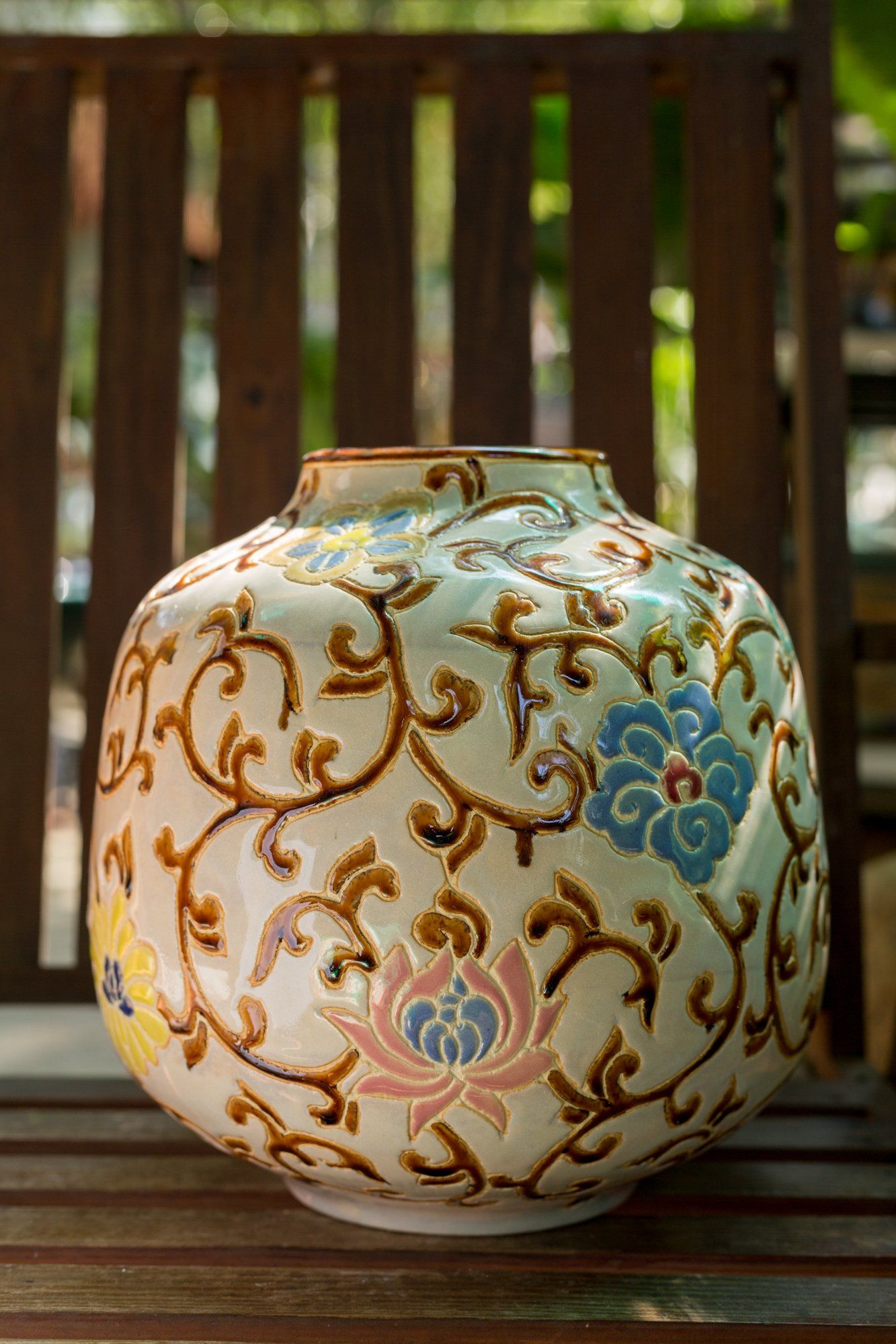 Bình tú cầu dây lá nâu nhỏ, gốm thủ công mỹ nghệ Nam Bộ, C17 x R17cm - SP000162