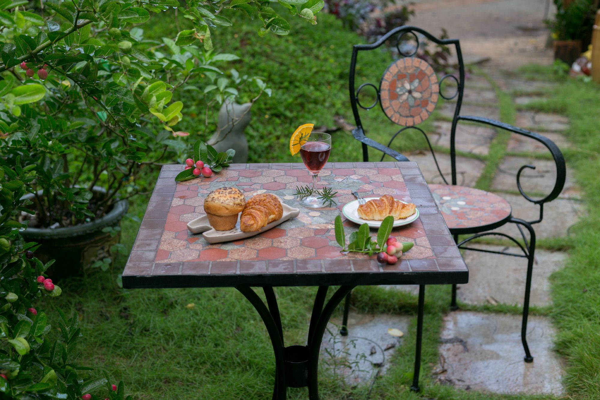 Mosaic hiện đại, bàn ghép gốm họa tiết đỏ cam nâu, D60cm