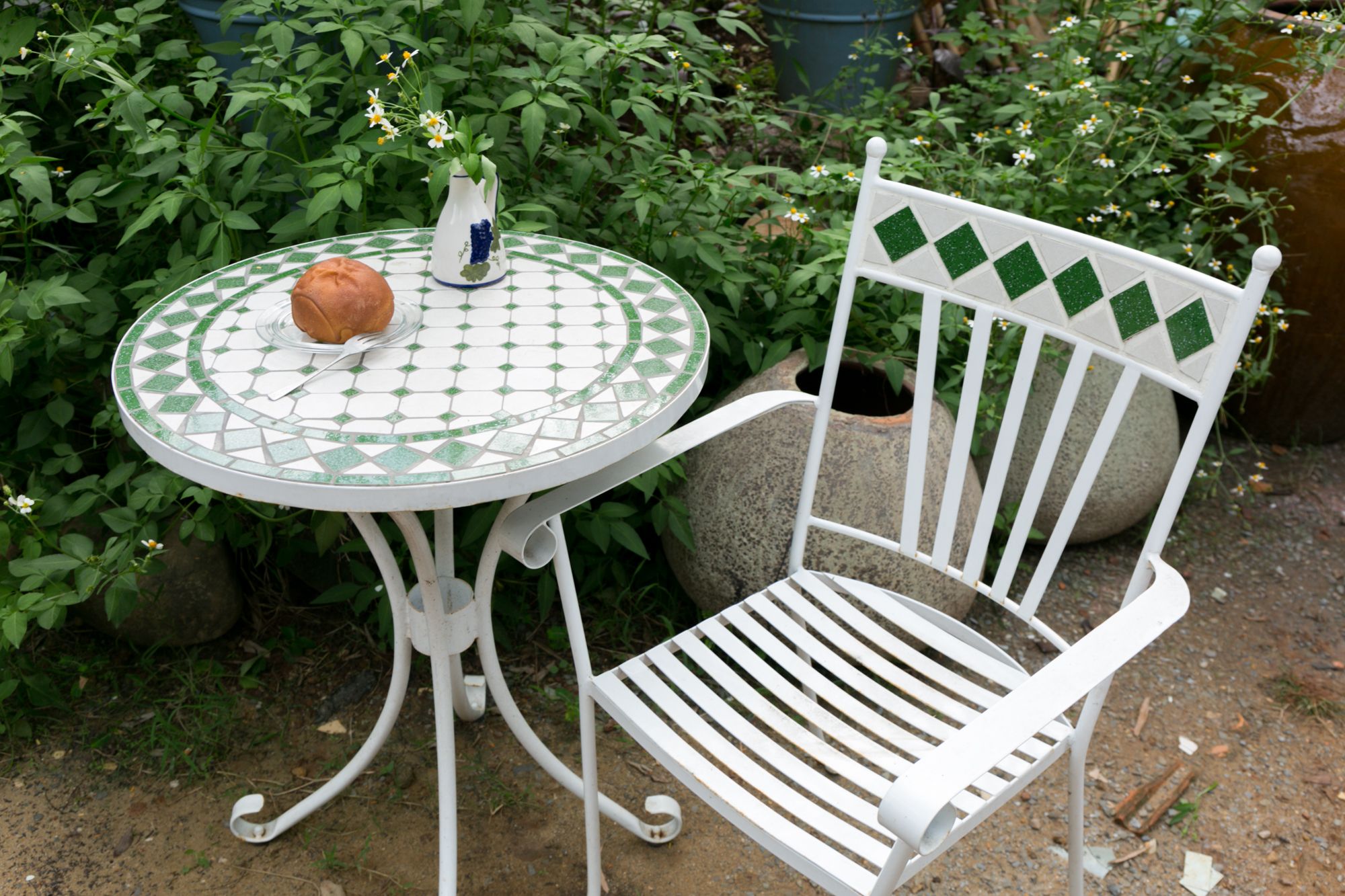 Mosaic hiện đại, bàn ghép gốm họa tiết ô vuông xanh lá, D60cm