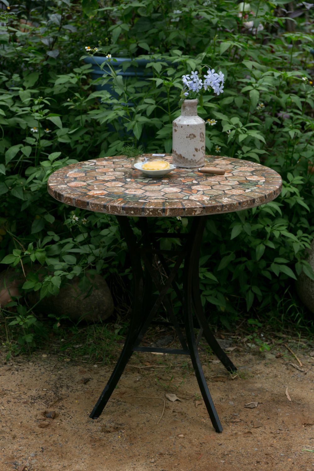 Mosaic cổ điển, bàn ghép gốm cổ điển họa tiết tối, D60cm