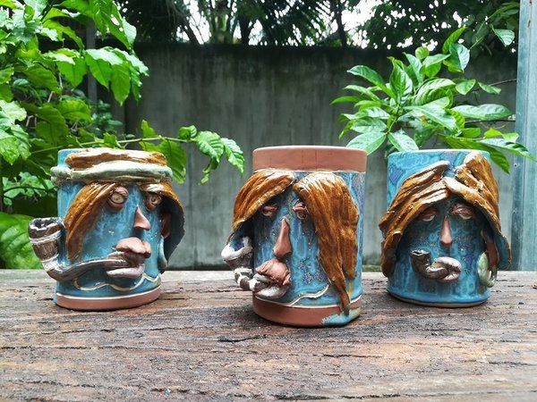 Bình gốm già làng hút tẩu, H14cm